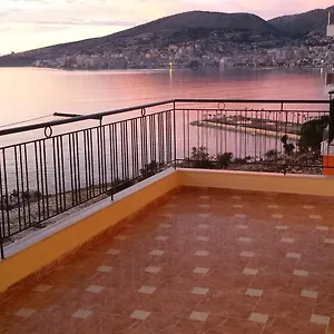 Apartment Sina, Sarandë